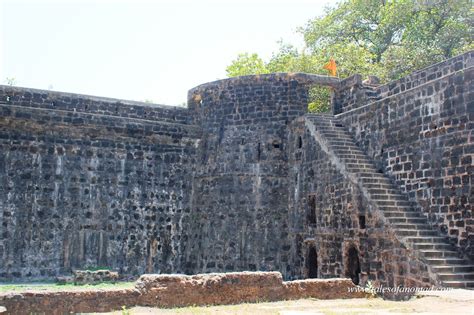 Tales Of A Nomad: Beaches and Forts of Palghar