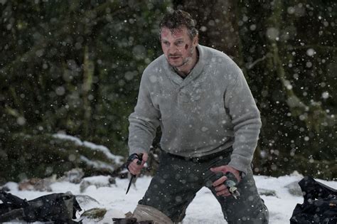 'The Grey' finds Liam Neeson fighting wolves in grim survivalist ...