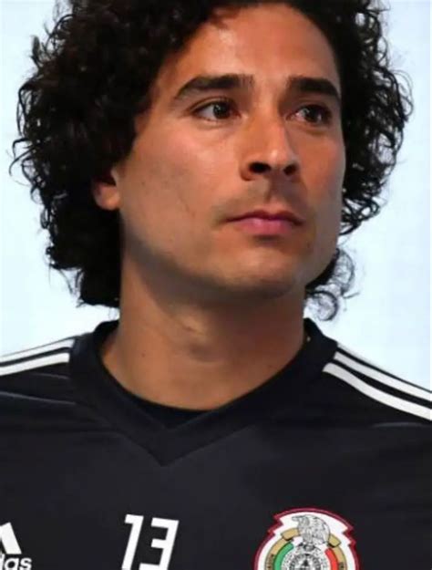 Pin oleh blehe di (alternative) guillermo ochoa