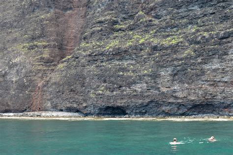 Na Pali Coast Snorkel Tour from Hanalei Bay, Hawaii Family Travel ...