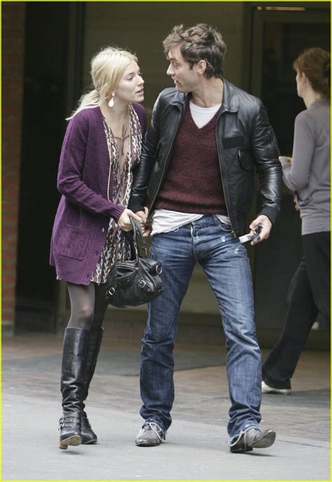 sienna miller & jude law - Celebrity Couples Photo (1608897) - Fanpop