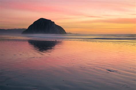 Morro Rock Sunset Stock Photo - Download Image Now - iStock