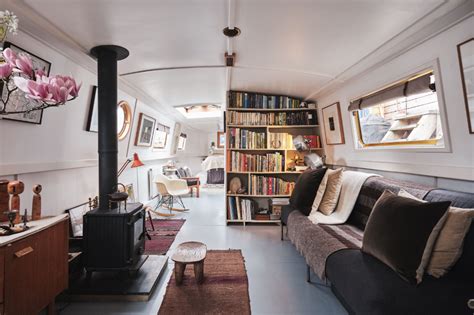 Regents Canal, London N1 - Aucoot | House boat, Boat house interior ...