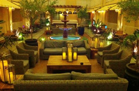 Hollywood Hotel, Hotel ★★★ in Los Angeles · HostelsClub