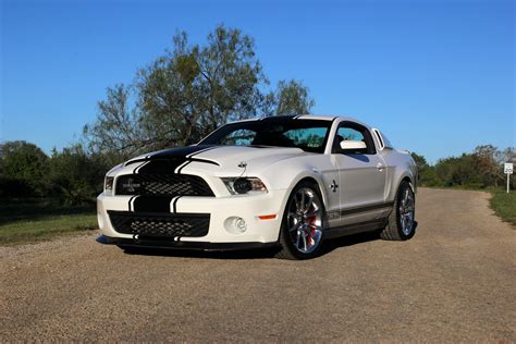 2010 Shelby GT500 Super Snake Wallpapers | MustangSpecs.com