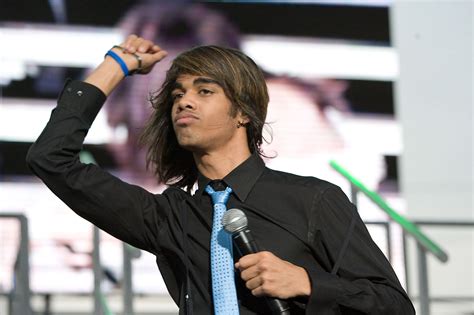 'American Idol' alum Sanjaya Malakar comes out as bisexual