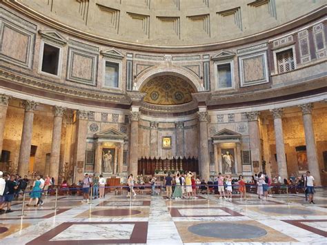 Pantheon Rome Exterior