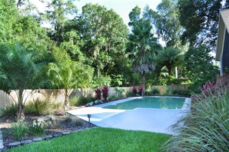 Designing a tropical landscape in North Florida