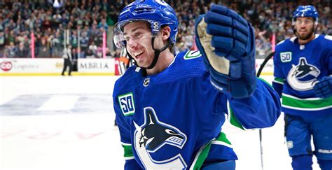 5 incredible facts about Canucks rookie phenom Quinn Hughes | Offside