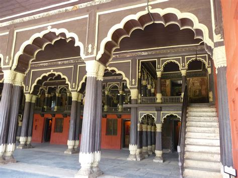 Tipu Sultan Palace (Bangalore) | The journey of a thousand miles begins ...