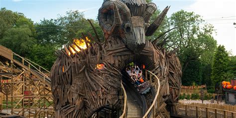 Wicker Man Wooden Roller Coaster Ride | Alton Towers Resort