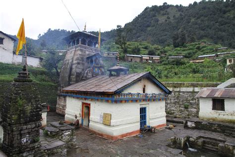 Kalpeshwar Temple, Uttarakhand - Info, Timings, Photos, History