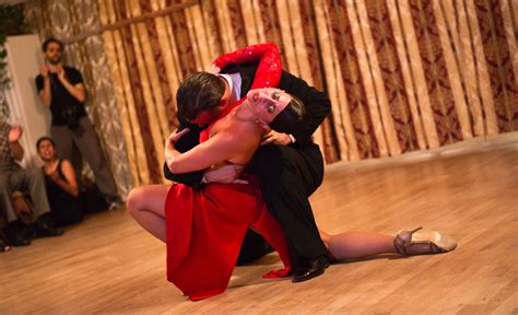 Gabriel Missé and Analía Centurión Dance Tango - The New York Times