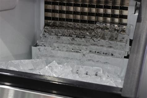 How To Reset Your Sub Zero Ice Maker Quickly And Easily - Kitchen Seer