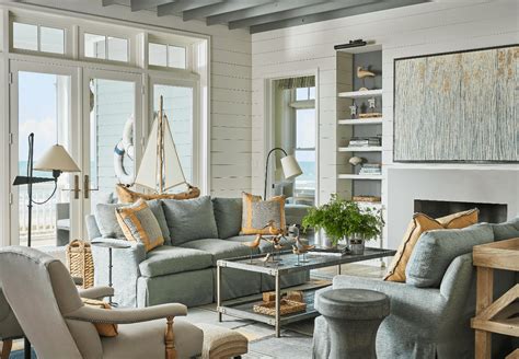 26 Coastal Farmhouse Decor Ideas That Are Full of Charm