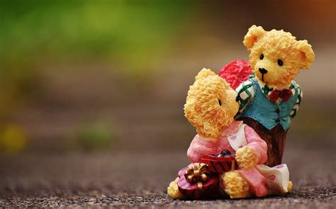 Teddy Bears On The Road Street Wallpapers Hd Wallpapers - Whatsapp Dp ...