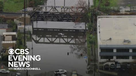 Pacific storm brings heavy rain to California - YouTube