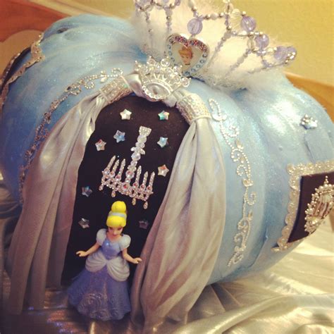 Cinderella carriage pumpkin | Pumpkin halloween decorations, Cinderella ...