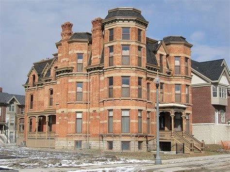 Detroit’s abandoned mansions | Abandoned mansions, Old abandoned ...