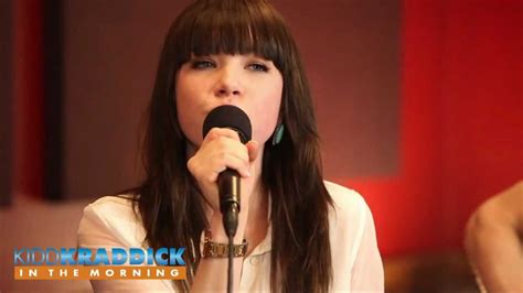 Carly Rae Jepsen interview & "Call Me Maybe live acoustic performance ...