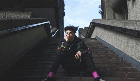 Yungblud Computer Wallpapers - Wallpaper Cave