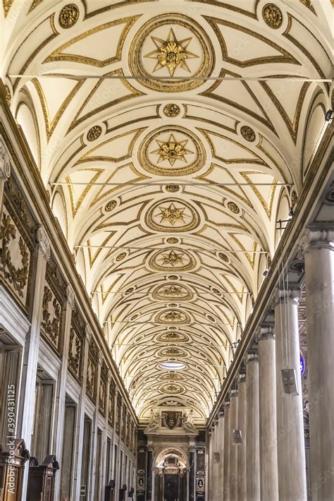 Interior of Saint Mary Major Basilica (Basilica di Santa Maria Maggiore ...