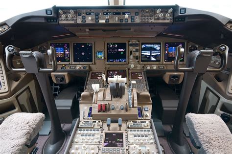 Boeing 777, Aircraft interiors, Boeing