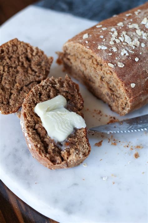 Copycat Cheesecake Factory Honey Wheat Bread