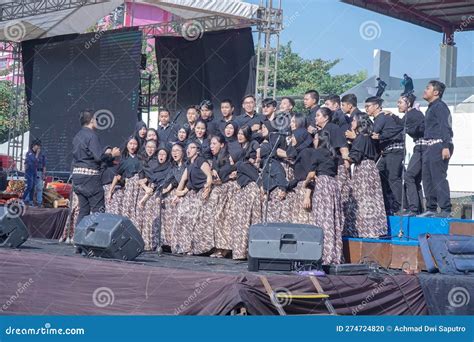 Diponegoro University Choir Team Editorial Image - Image of female ...