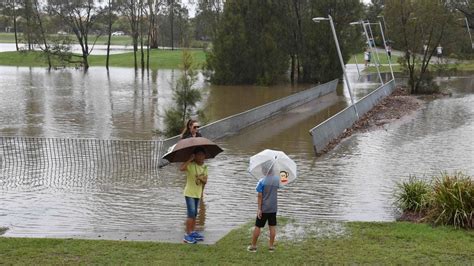 Gold Coast weather: More than 300mm on Gold Coast, causing dangerous ...