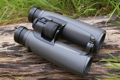 The Ultimate List of the Best Binoculars for Hunting [Field Tested]