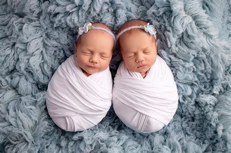 Twin Baby Care Tips: Nourishment and Sleep for Newborn Twins