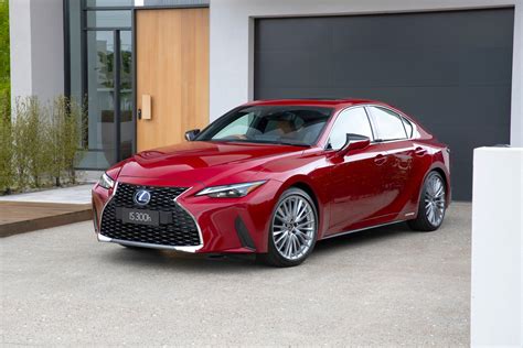 Lexus IS 300h review: Hybrid sedan tested - EV Central