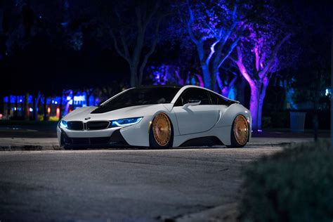 Wallpaper : white, night, BMW, side view, sports car, supercar, i8 ...