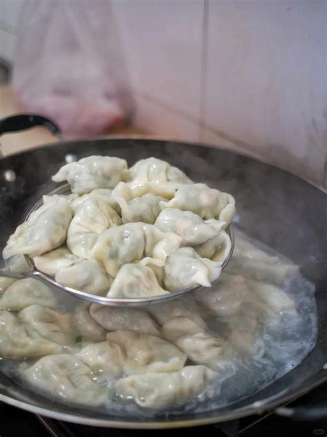 揭秘家常饺子煮法：轻松不破皮，味道更升级！