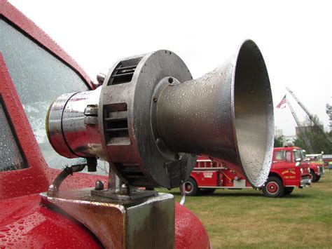 Old Fire Truck Siren | An old B&M CS8 fire truck siren on a … | Flickr