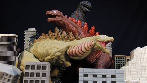 BANDAI MOVIE MONSTER SERIES SHIN GODZILLA FORM A AND B VINYL FIGURE ...