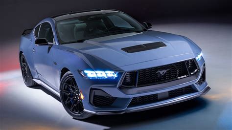 2024 Ford Mustang Design Analysis: What’s Hot and What’s Not