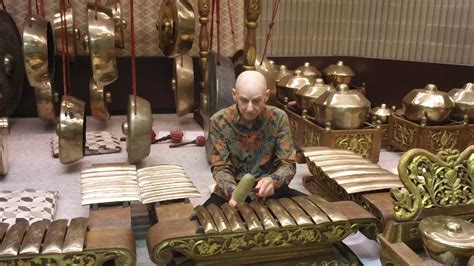 javanese gamelan saron barung demonstration - YouTube