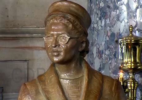 DC Urban LifeStyle Magazine: Rosa Parks To Get Statue In U.S. Capitol