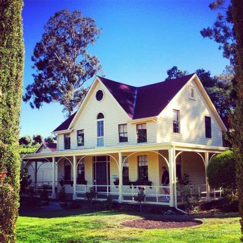 Inglenook, Napa Valley | Winery tours, Wine country, Napa valley