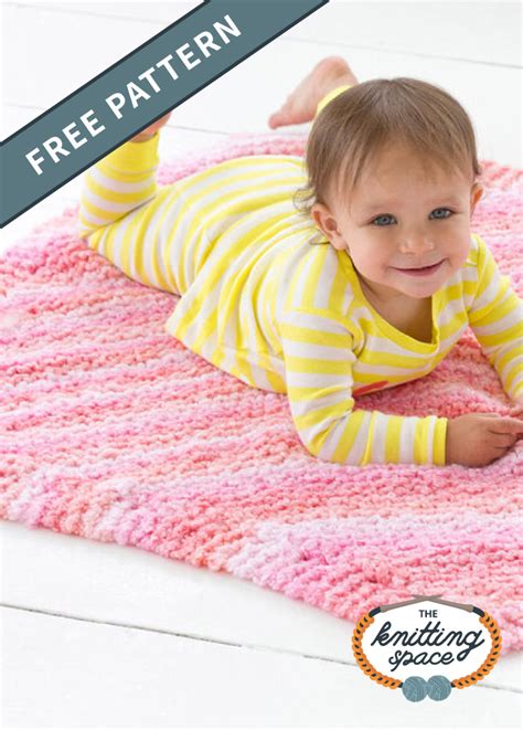 Cuddle Bug Knitted Baby Blanket [FREE Knitting Pattern]