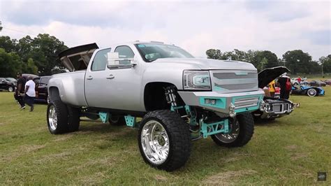 Teal-Accented Chevy Dually Looks Able to Deploy a Drive-In Movie ...