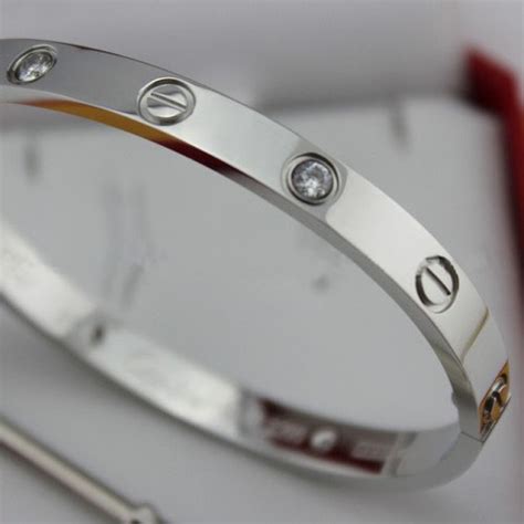 Replica Cartier Love Bracelet White Gold with Diamonds and Screwdriver