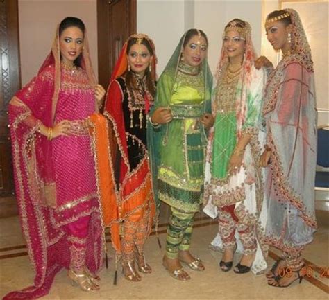 Ománi népviselet - Omani traditional dress - Kendőblog