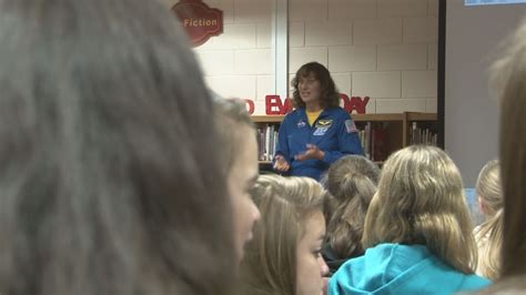 Astronaut visits Warner Robins Middle School | 13wmaz.com