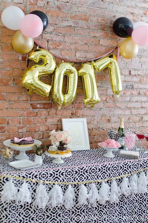 5 Easy New Year's Eve Party Ideas