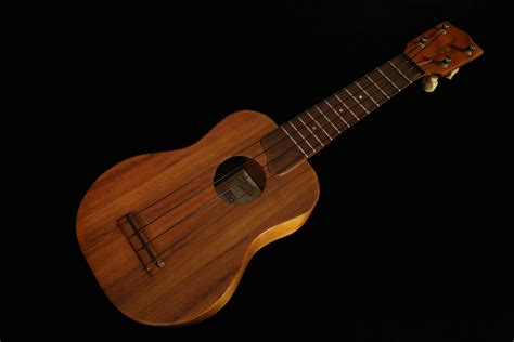 Ukulele Friend 1980s Kamaka Soprano Ukulele - Ukulele Friend