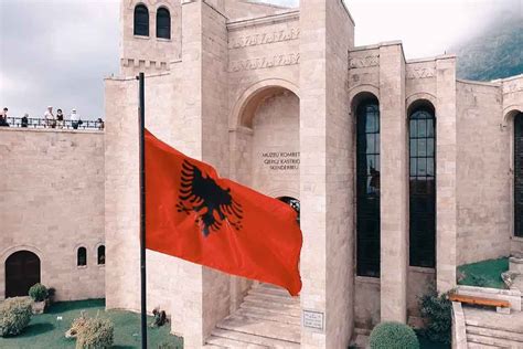 Skanderbeg Museum - Visit Albania