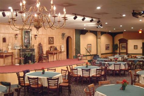 Solve a Murder Mystery at Sleuths Mystery Dinner Theater